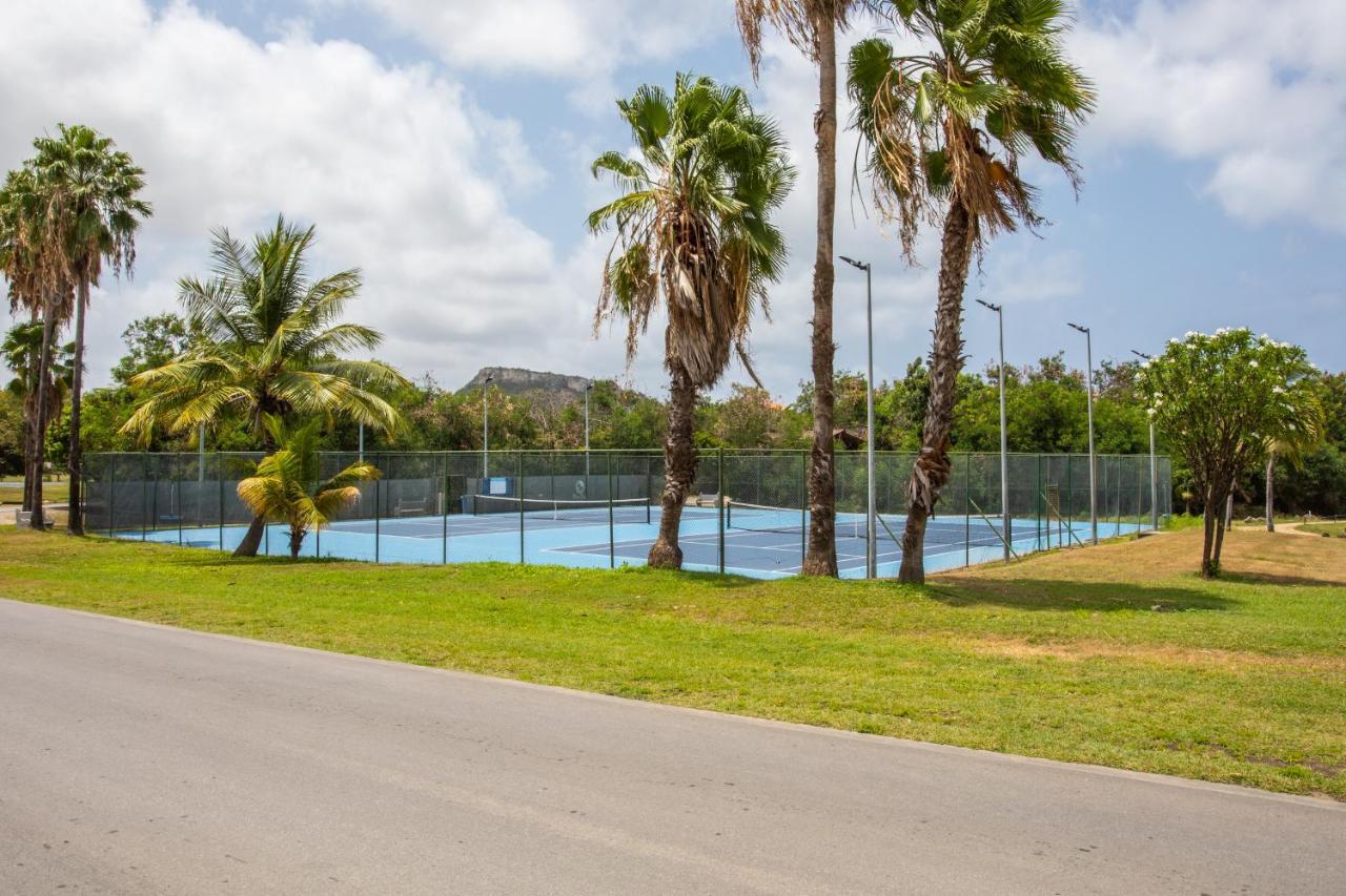 Blue Bay Beach Apartments 外观 照片