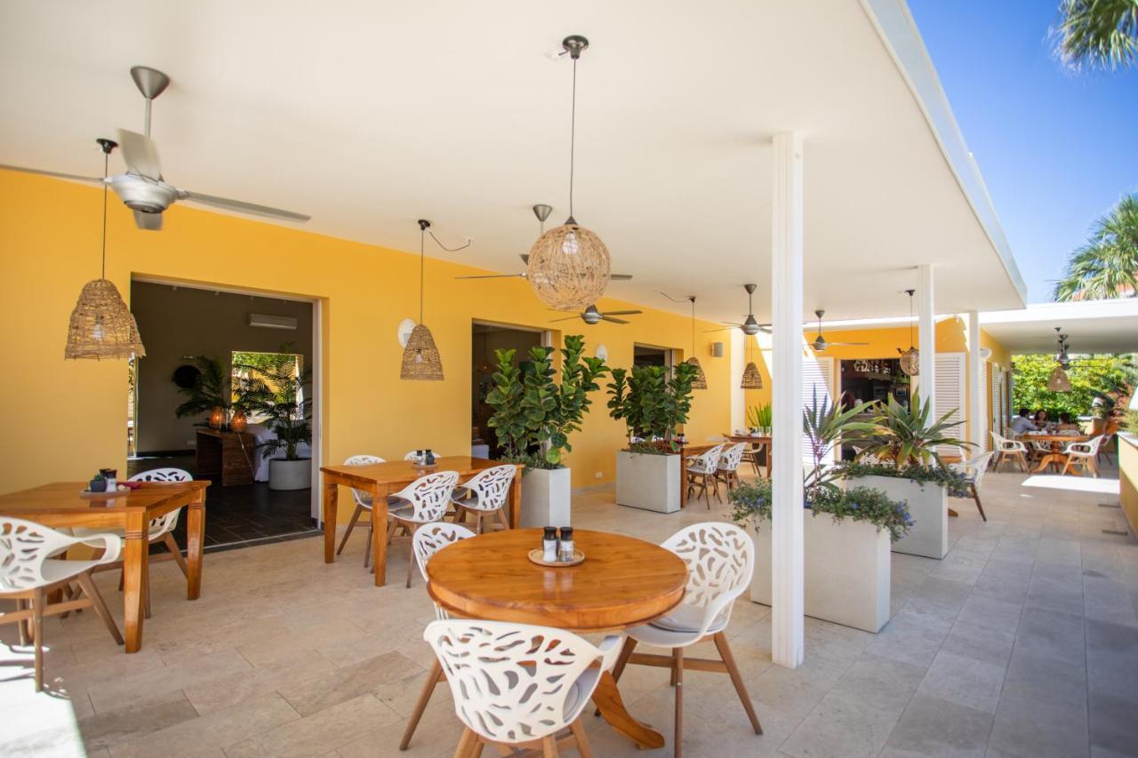 Blue Bay Beach Apartments 外观 照片