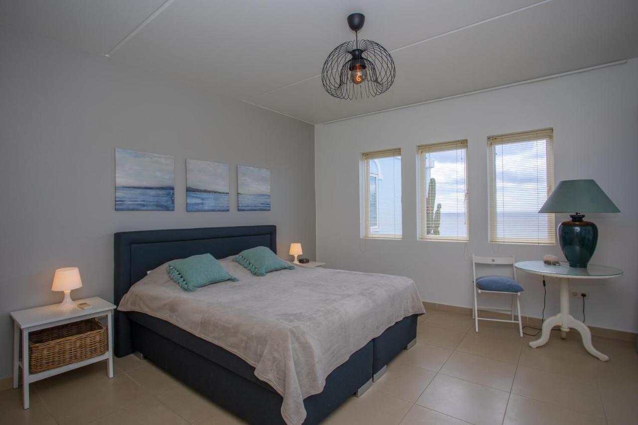 Blue Bay Beach Apartments 外观 照片