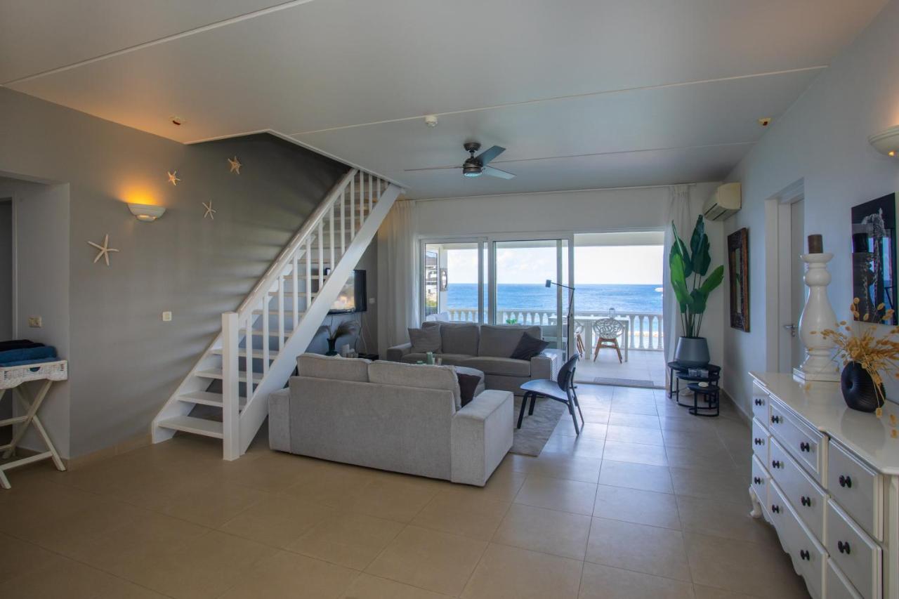 Blue Bay Beach Apartments 外观 照片