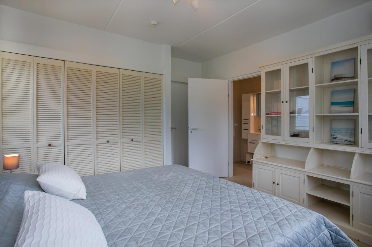 Blue Bay Beach Apartments 外观 照片