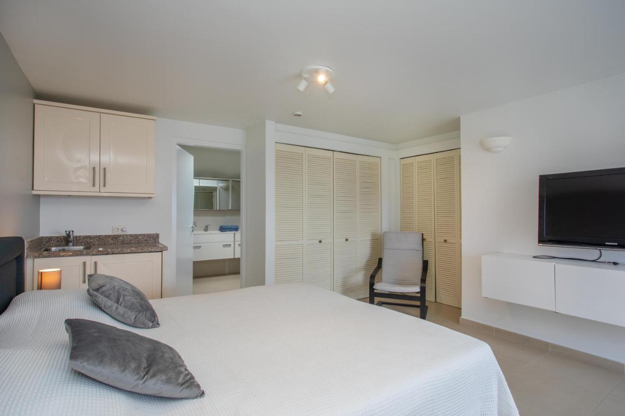 Blue Bay Beach Apartments 外观 照片