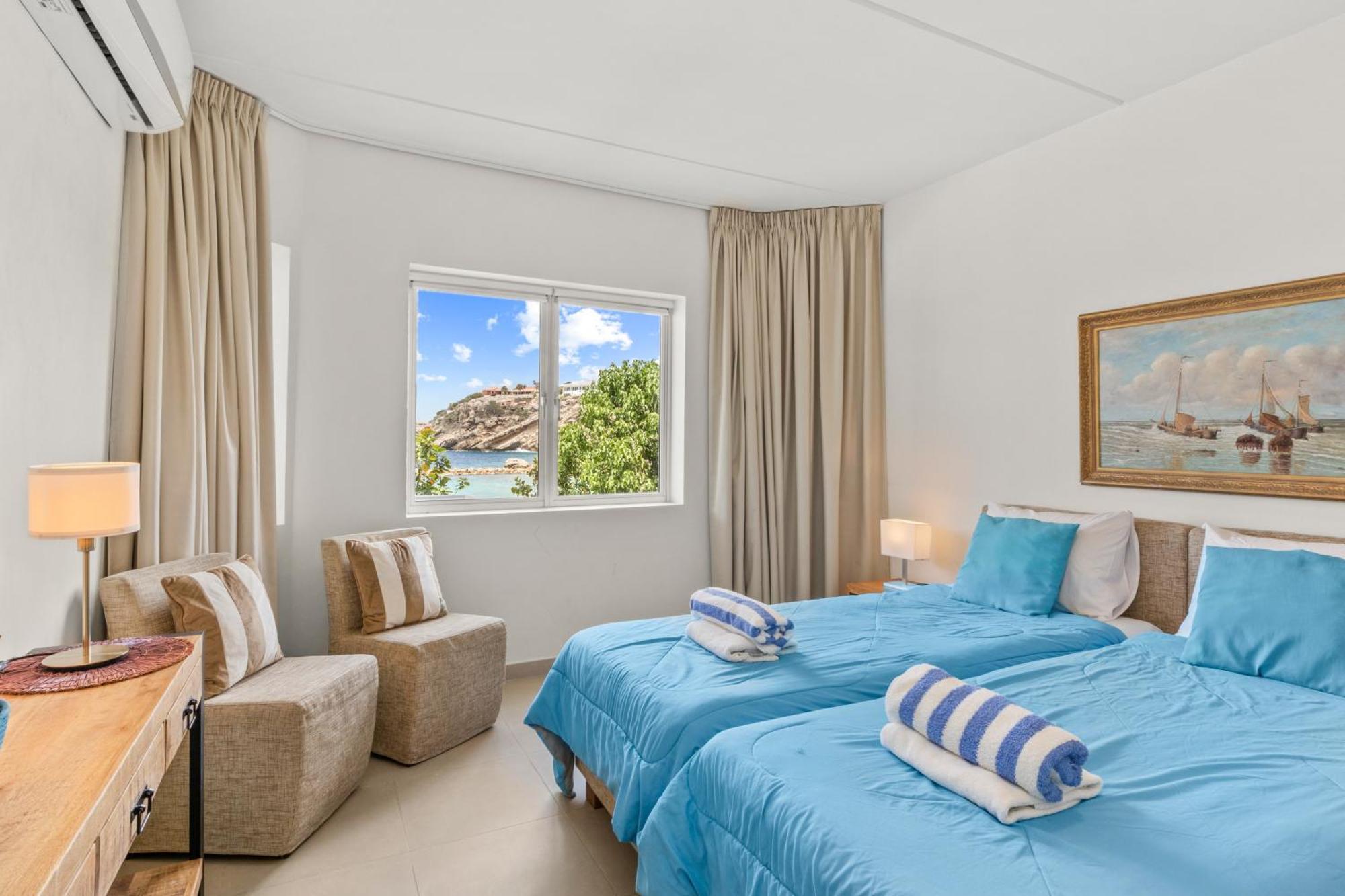 Blue Bay Beach Apartments 外观 照片